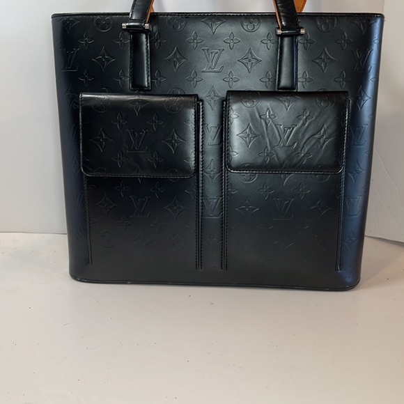 Louis Vuitton Matt Black Leather Stockton Bag LV Signature Embossed,2Flap pocket - Picture 7 of 14